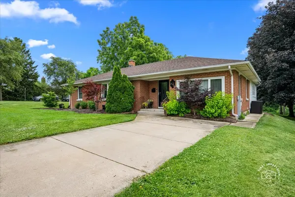 42 N 13th AVE, St. Charles, IL 60174