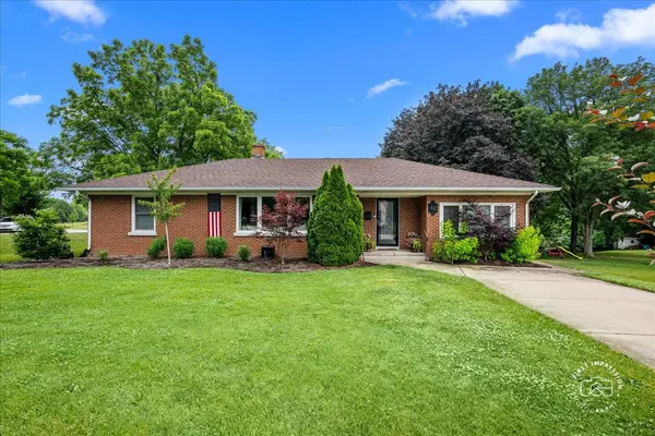42 N 13th AVE, St. Charles, IL 60174