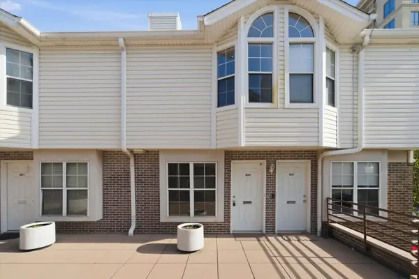 8009 LINCOLN AVE, Skokie, IL 60077