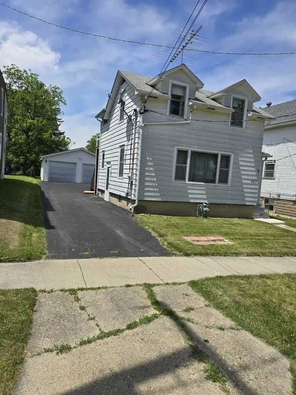 627 N. 11th ST, Dekalb, IL 60115