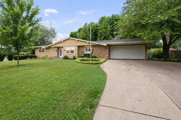4326 El Rancho DR, Davenport, IA 52806