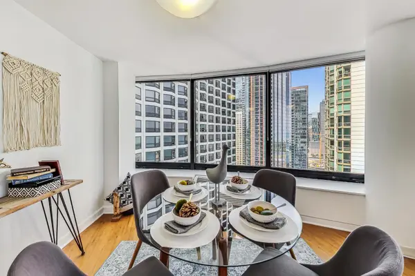 155 N HARBOR DR #2404, Chicago, IL 60601