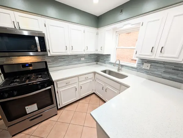 8642 W Berwyn AVE #2S, Chicago, IL 60656