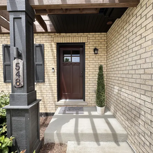 548 Mihelich LN, Lockport, IL 60441