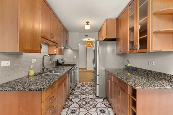 720 Weidner RD #307, Buffalo Grove, IL 60089
