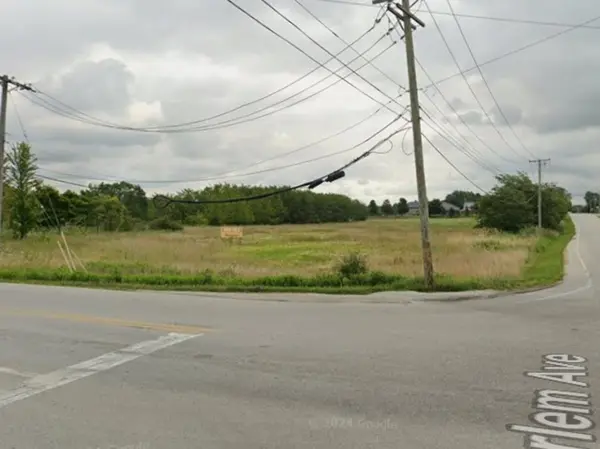 7200 W Steger RD, Frankfort, IL 60423