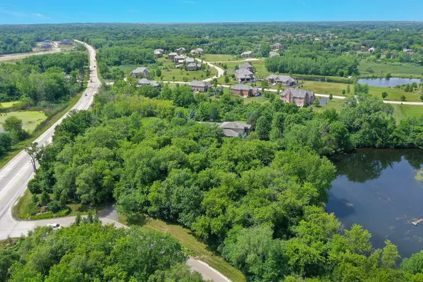 4594 Patricia DR, Long Grove, IL 60047