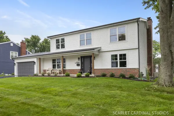 1048 Summit Hills LN, Naperville, IL 60563