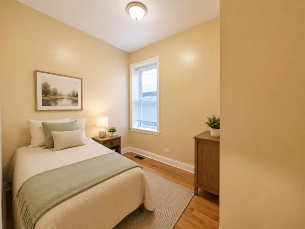 718 S Aberdeen ST #2F, Chicago, IL 60607
