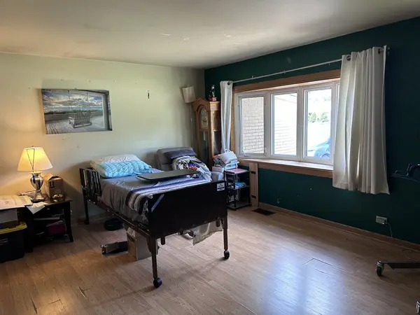 1073 Anderson TER, Des Plaines, IL 60016