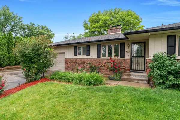 11822 3rd ST, Milan, IL 61264