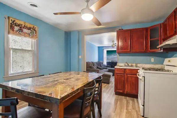 2010 W 18th PL, Chicago, IL 60608
