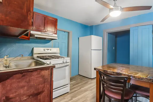 2010 W 18th PL, Chicago, IL 60608