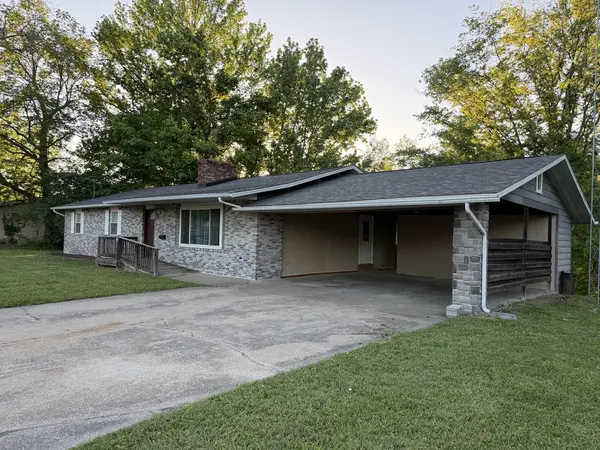 1612 Shomaker DR, Murphysboro, IL 62966