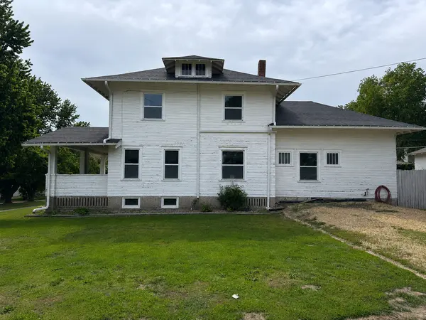 829 11th AVE, Fulton, IL 61252