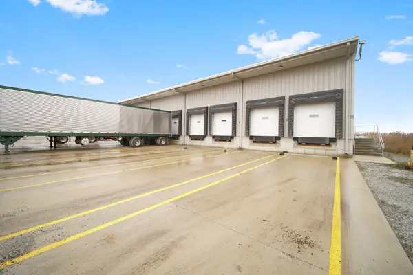 339 W Issert DR W, Kankakee, IL 60901
