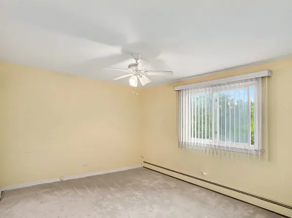11115 S 84th Ave #2B, Palos Hills, IL 60465