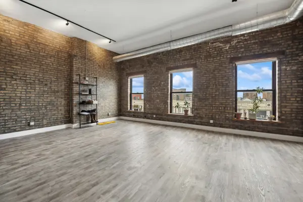 1572 N Milwaukee AVE #F, Chicago, IL 60622