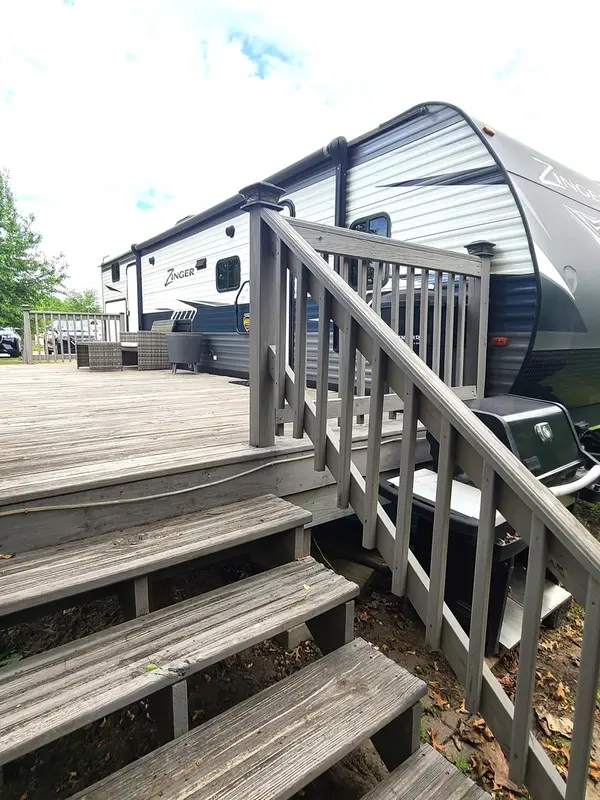 25/96 Woodhaven, Sublette, IL 61367