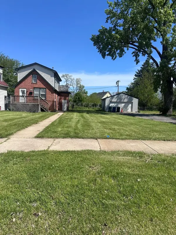 526 E 154th PL, Phoenix, IL 60426