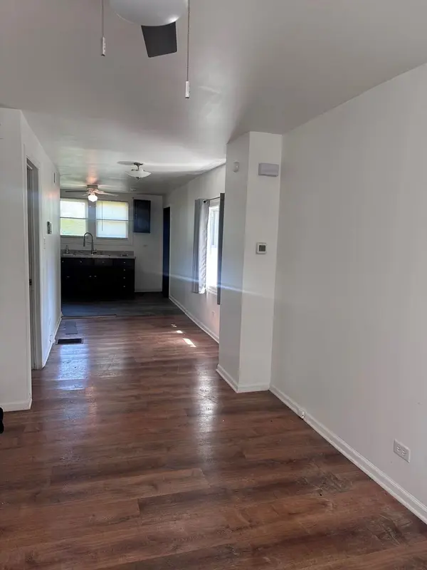 526 E 154th PL, Phoenix, IL 60426