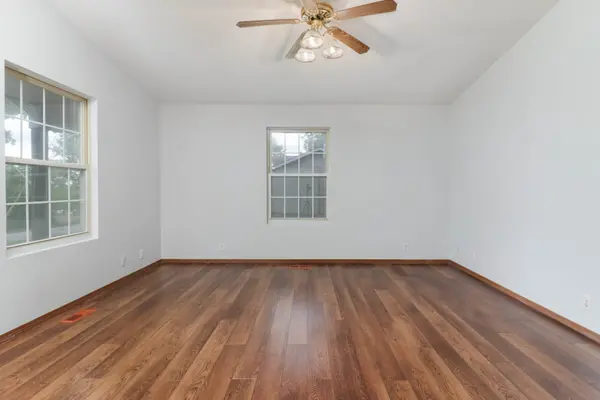 101 A S State ST, Danvers, IL 61732