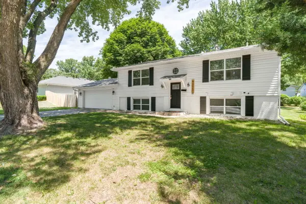 4215 Marquette ST, Davenport, IA 52806