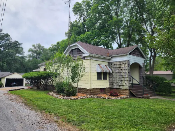 312 N Beaucoup ST, Pinckneyville, IL 62274