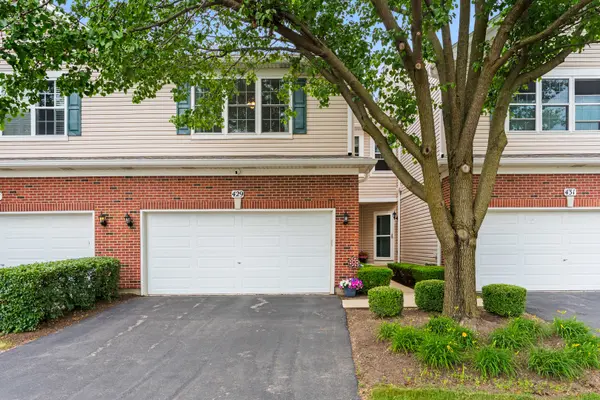 429 Merlot CT, Oswego, IL 60543