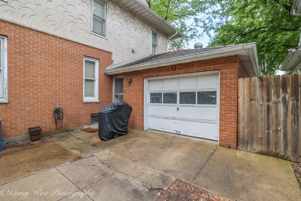 131 S 7th ST, Dekalb, IL 60115