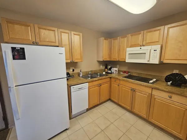 123 Center ST #204, Lake Geneva, WI 53147