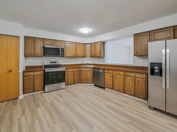 1025 S Fernandez AVE #1S, Arlington Heights, IL 60005