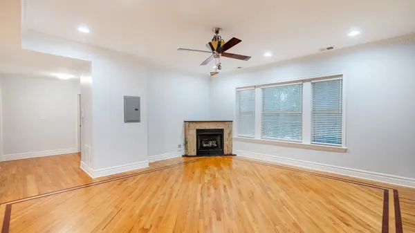 4847 S Vincennes AVE #203, Chicago, IL 60615