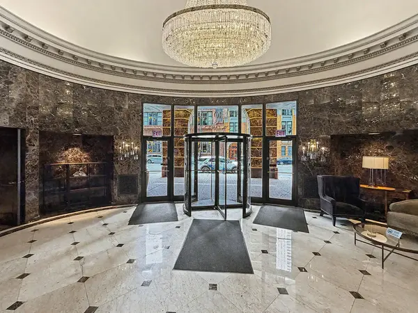 10 E Ontario ST #4903, Chicago, IL 60611