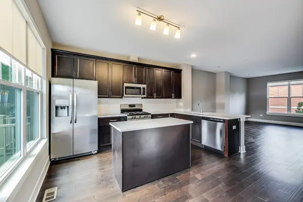 20 Webster AVE #C, Highwood, IL 60040