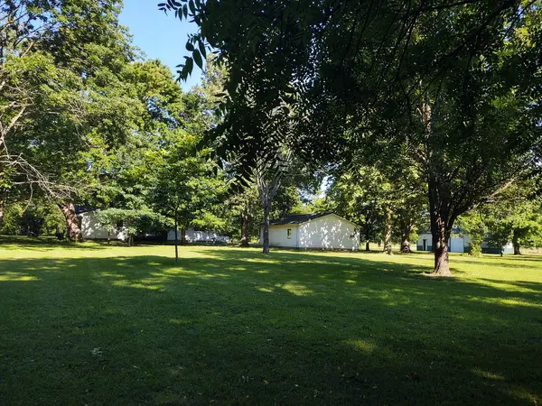 3567 Cohoon LN, Metropolis, IL 62960
