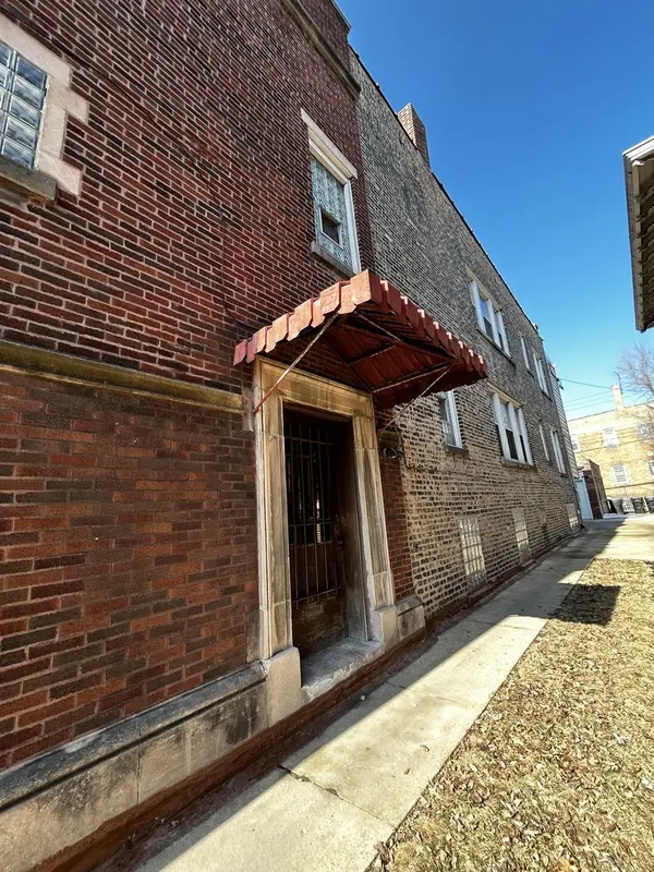 1740 W Garfield BLVD #1, Chicago, IL 60609