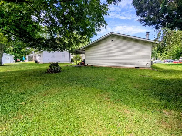 7 Wedgewood CT, Murphysboro, IL 62966