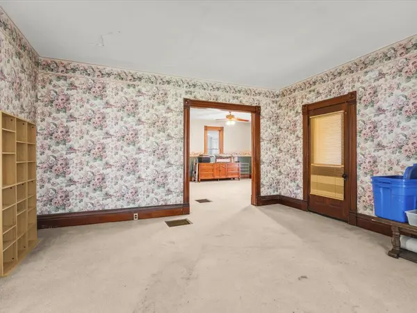 927 E Lincoln AVE, Belvidere, IL 61008