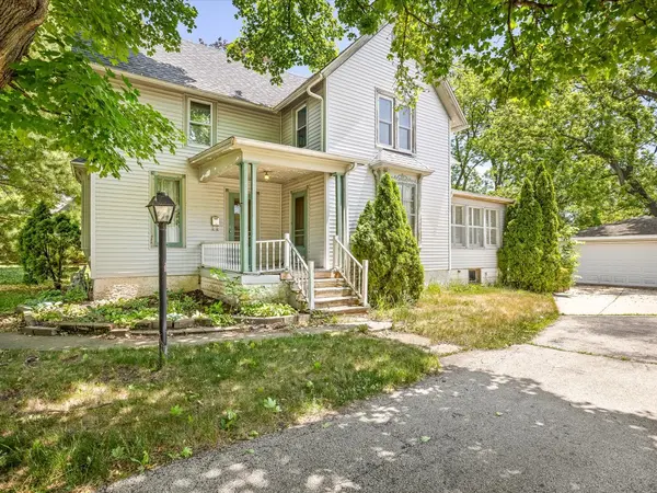 927 E Lincoln AVE, Belvidere, IL 61008