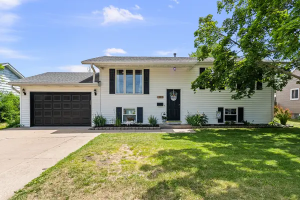 1448 17th AVE, Camanche, IA 52730