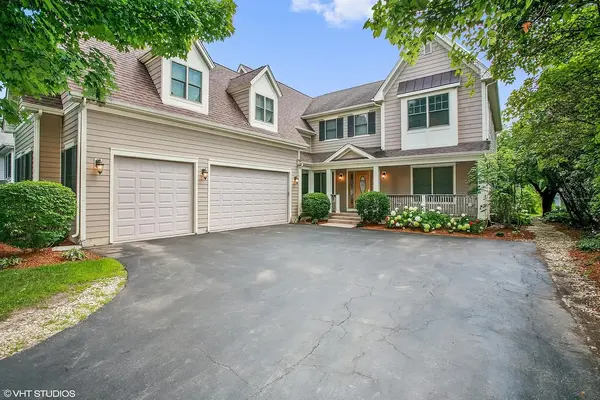 141 Walnut ST, Libertyville, IL 60048
