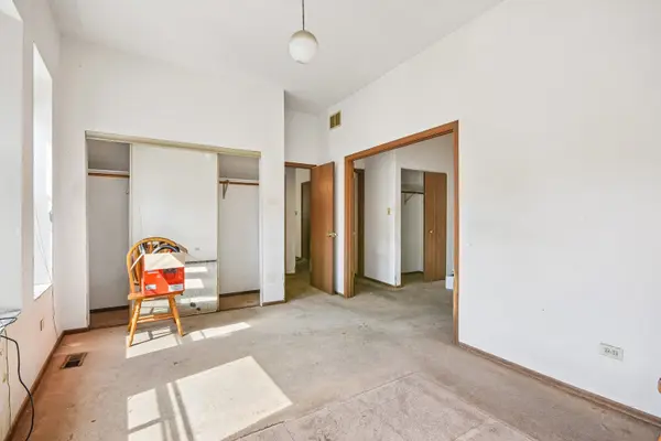 1047 W Leland AVE #1W, Chicago, IL 60640