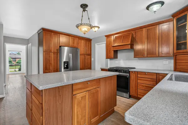 8415 Country Club LN, Orland Park, IL 60462