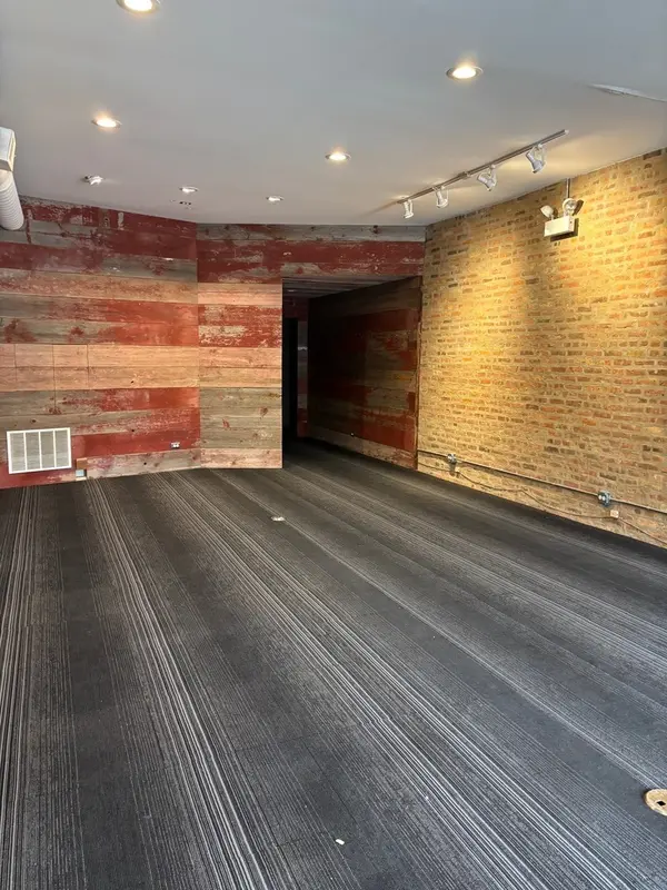 1434 W Montrose AVE, Chicago, IL 60613