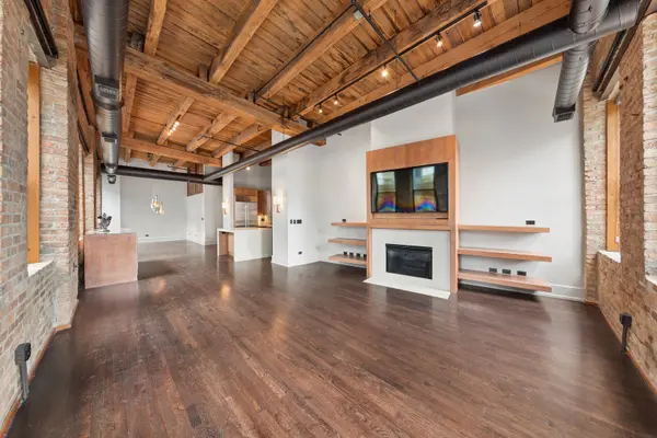 520 W Huron ST #612, Chicago, IL 60654