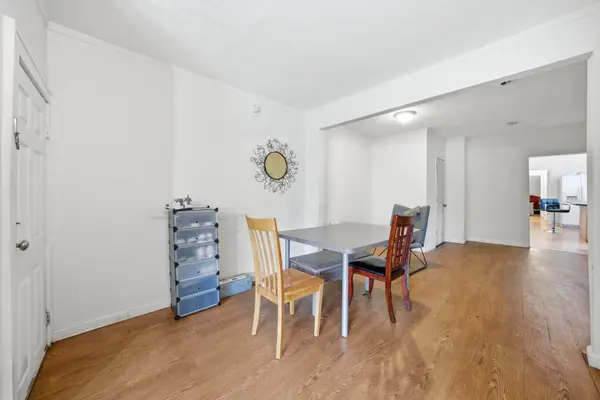 2643 S Hillock AVE, Chicago, IL 60608