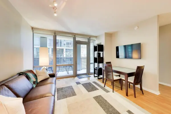 160 E ILLINOIS ST #1007, Chicago, IL 60611
