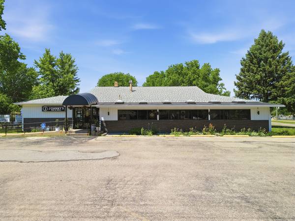 707 Freeport RD, Sterling, IL 61081