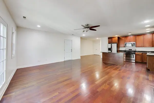 6835 S Cornell AVE #2S, Chicago, IL 60649